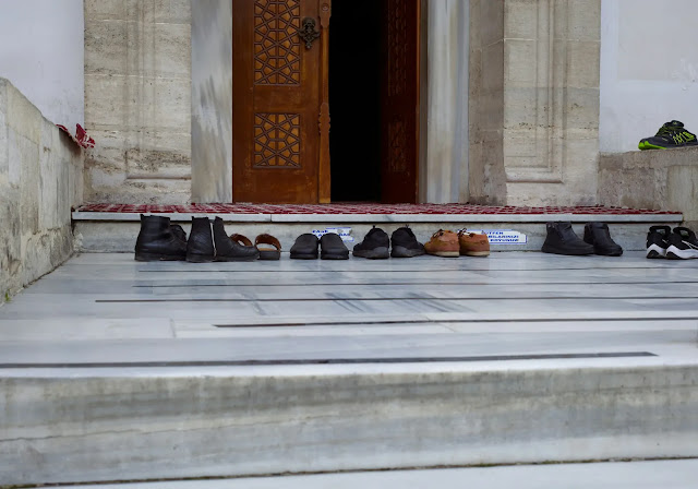 Ketahui Tips Pemilihan Keramik Wudhu Masjid yang Tepat