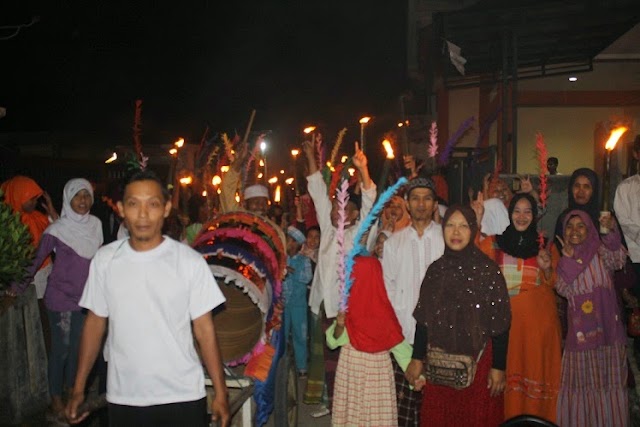 Tahun Baru Islam,  Ratusan Warga Depok Pawai Obor