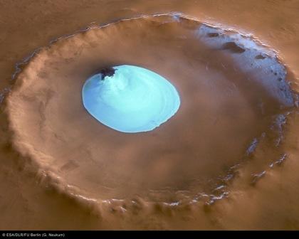 Gambar Foto Danau Es di Planet Mars!
