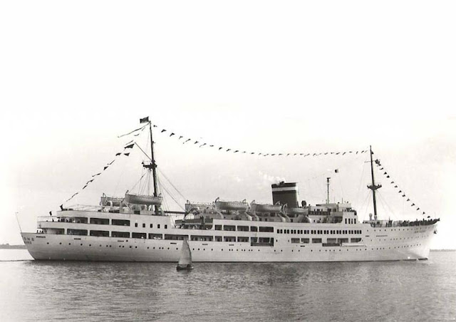 ss Ariadne in Hapag colours