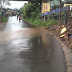 Drainase Buruk, Limpasan Air Tumpah ke Jalan Simpang-Sumedang