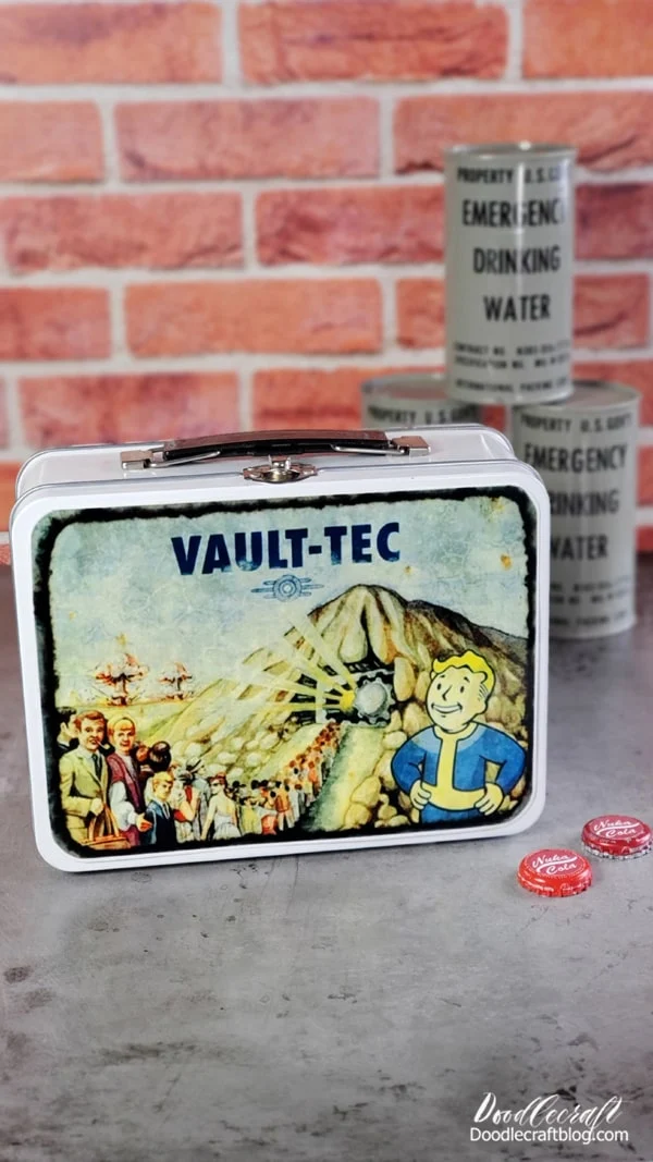 Now the Vault-Tec lunchbox can be filled with cram, moldy food, Nuka Cola, and all sorts of fun surprises!   These would make awesome party favor bags too.   Fill them with treats, trinkets and novelty toys!