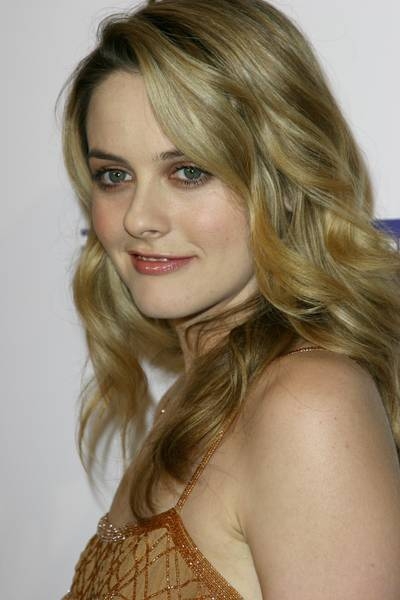 Alicia Silverstone Attractive Celebrity Wallpapers