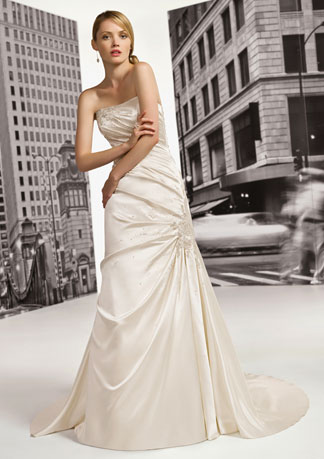Dream Ivory Wedding Dresses