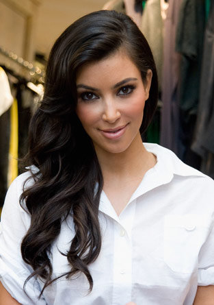 kim kardashian haircut long layers. Kim Kardashian Hairstyles 2011