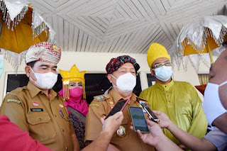 RITUAL ADAT TOLAK BALA BAKAUA - IKSB SANGGAU