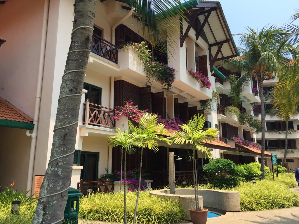 5 Apartment Di Port Dickson Yang Terletak Di Tepi Pantai Dan Ada Kolam Renang Catatan Travel Sabrina