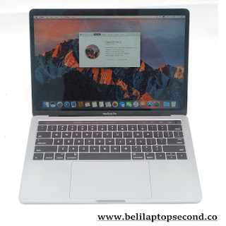 Jual MacBook Pro "Core i5" 2.9 13" Touchbar /Late 2016 di Malang