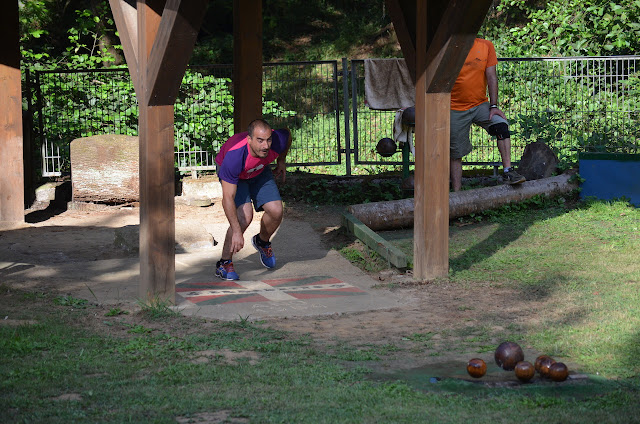 bolos a cachete en El Regato