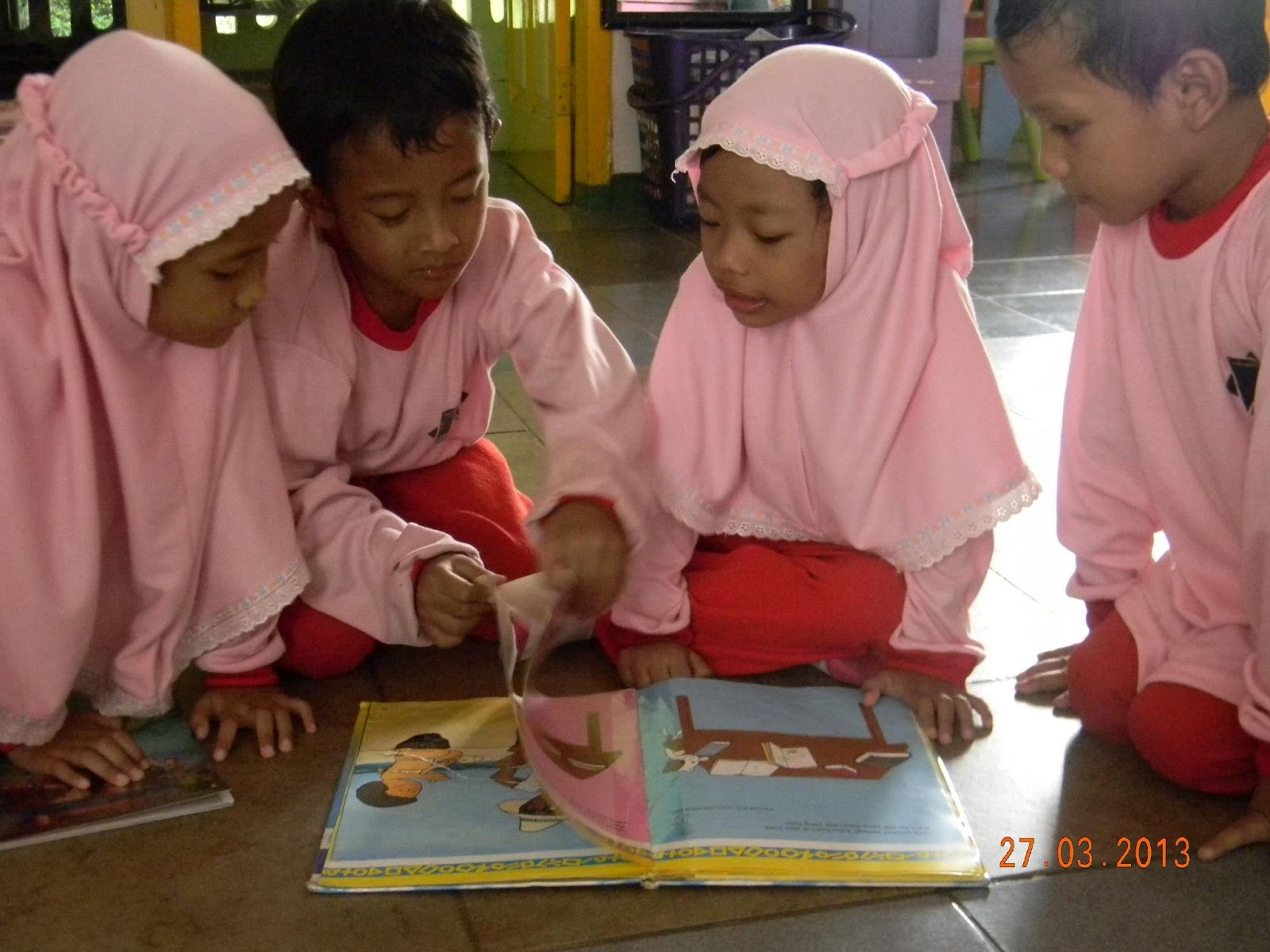 Sehingga kita sebagai guru dan orangtua lebih mudah memfasilitasi keingintahuan anak2