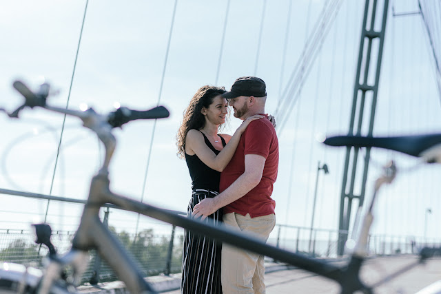 lovers in the sun - weddingphotography magdeburg