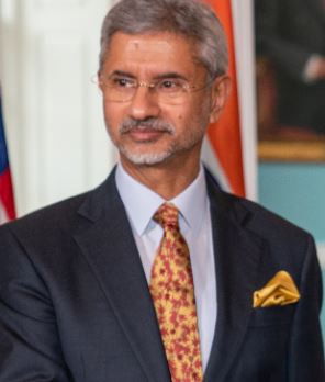 EAM Jaishankar meets Indian envoys to Gulf nations in Kuwait