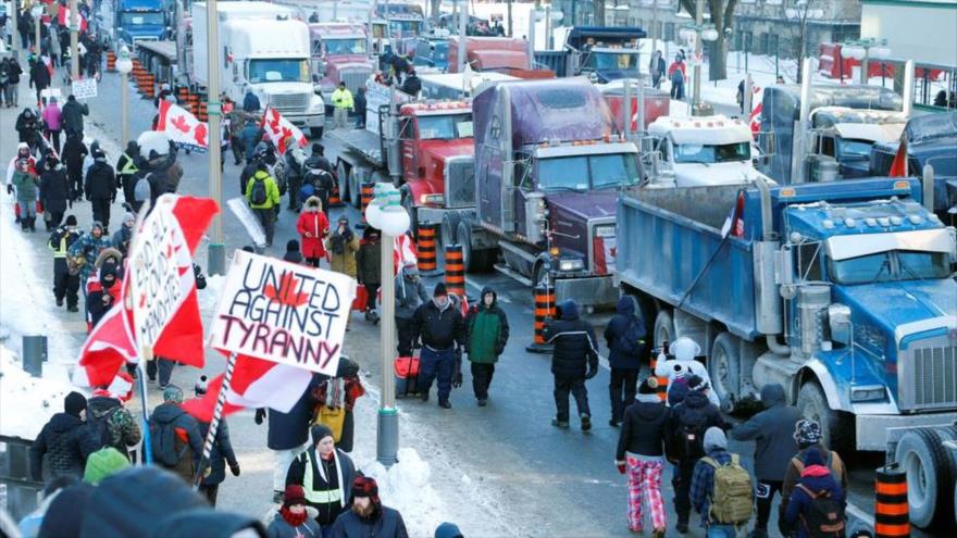 Primer ministro de Canadá y su familia se mudan a un lugar secreto por las protestas de los camioneros