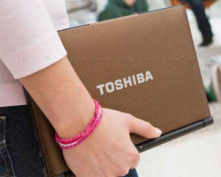 Toshiba NB520 reviews - Best laptop for young people