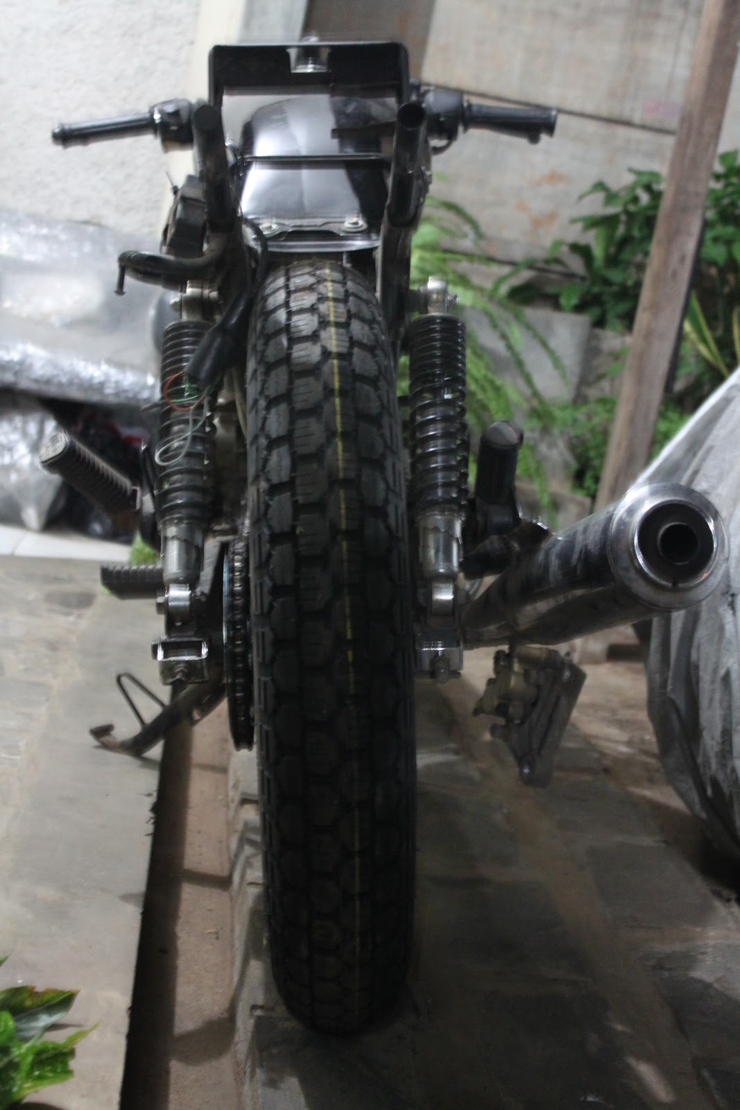 Dk 4share CAFE RACER Megapro