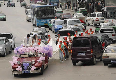 26-meter-long Wedding Dress Parades in Guiyang