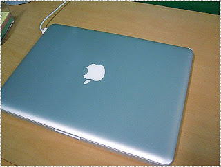 Apple MacBook 2009 -  Power,stylishness and low price