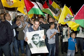 Protesto de palestinos pelo aniversário de morte de Yasser Arafat