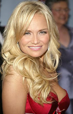 Kristin Chenoweth Hot Photo