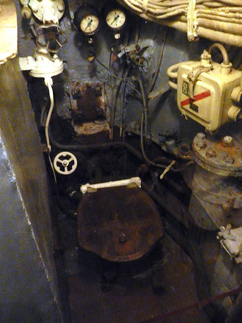 U-480 Foxtrot Zeebrugge toilet