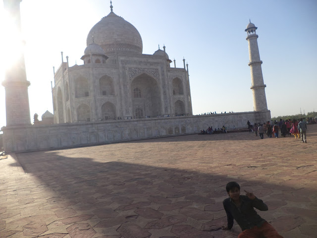 Taj Mahal Side View Pic