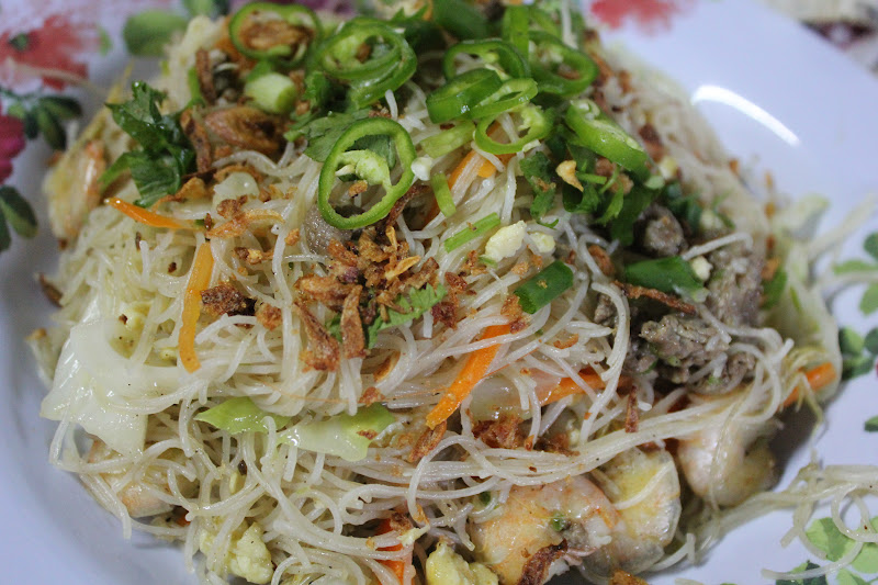 Spageti Bolognese, Sambal Udang Petai dan Bihun Goreng 