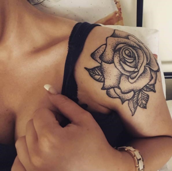o_blackwork_rosa