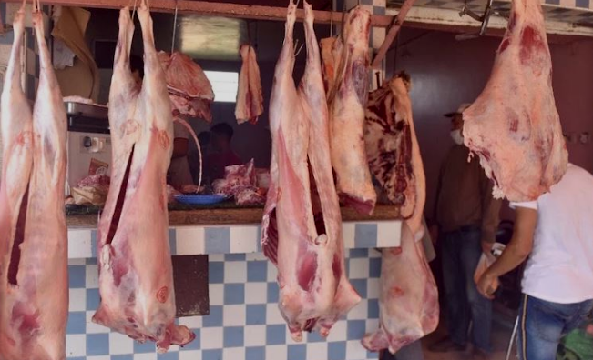 قبل أيام من رمضان.. أزمة اللحوم الحمراء تتواصل في المغرب وبأسعار قياسية