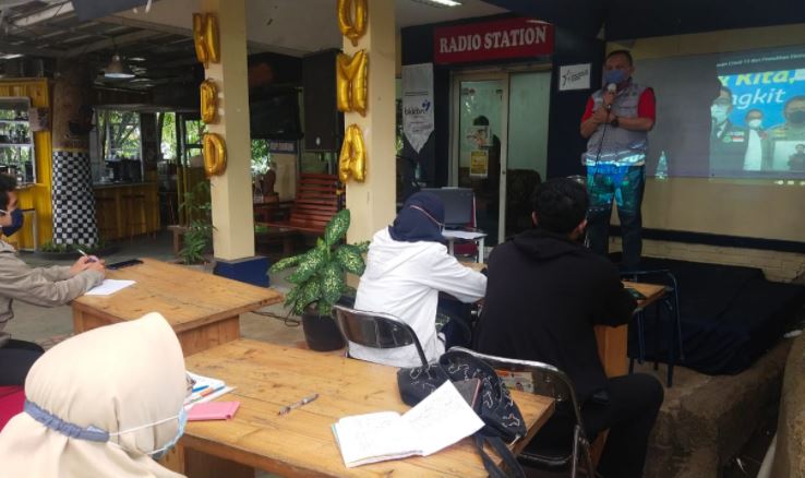 Karo Radio Elshinta Bandung Jadi Pemateri RBS tentang Program Berita