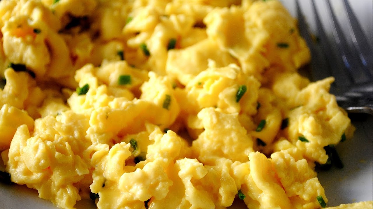 Fluffy Scrambled Egg Whites