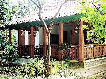rumah adat jakarta: Gambar Rumah Kebaya, Adat Jakarta