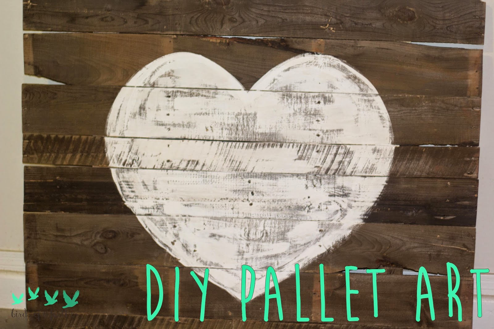 http://www.theweatheredpalate.com/2014/08/diy-pallet-wall-art.html