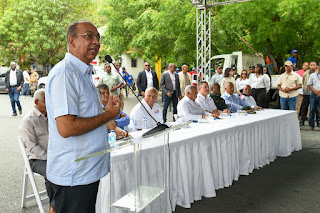 Deligne Ascención deja inaugurado el programa “Mi Autopista Limpia”