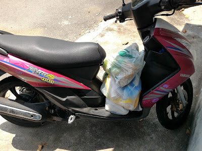 Penuh Motor Dengan Barang Dapur