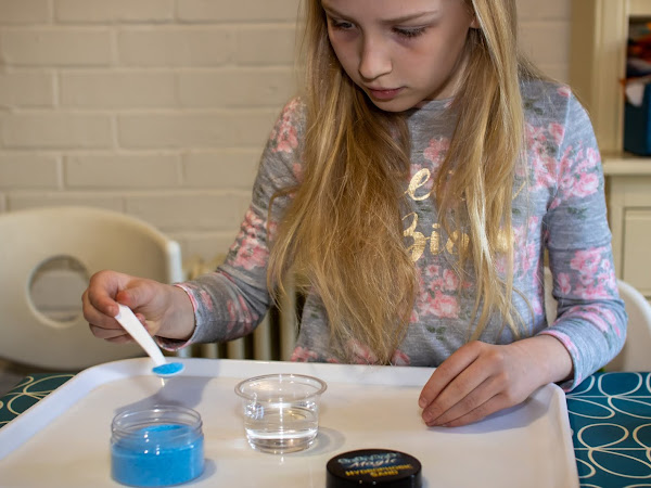  Review: STEM kits for glow in the dark, sensory and bugs