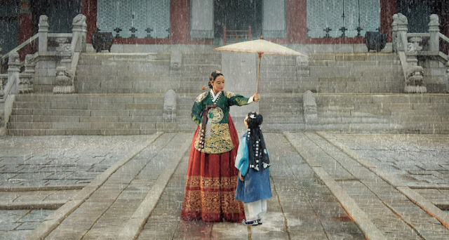 Sinopsis The Queen's Umbrella Lakonan Pelakon Cantik Kim Hye Soo