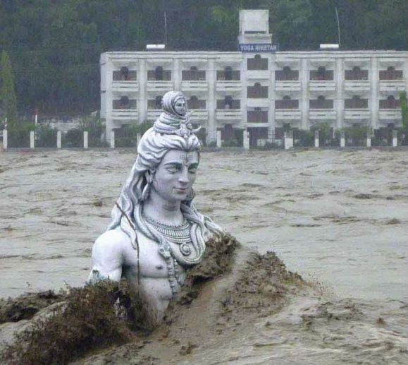 Kedarnath temple miracle