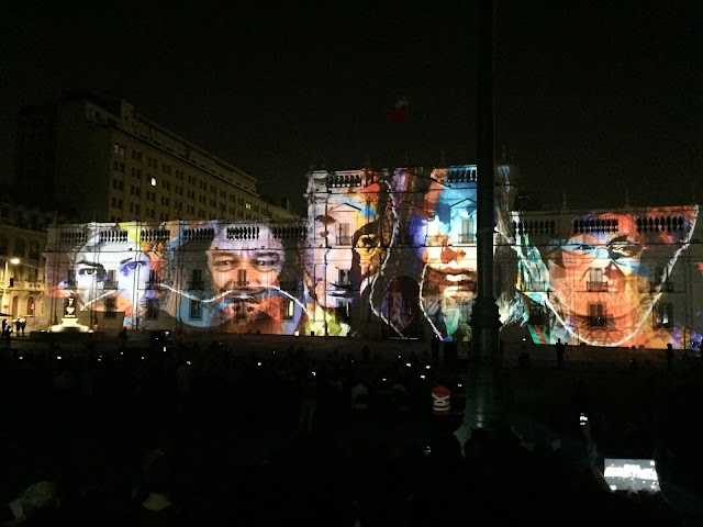 Palacio de la Moneda - Neruda viene volando