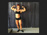 Female bodybuilders Son physique massif, Feminine and pretty, also strong and dense muscle