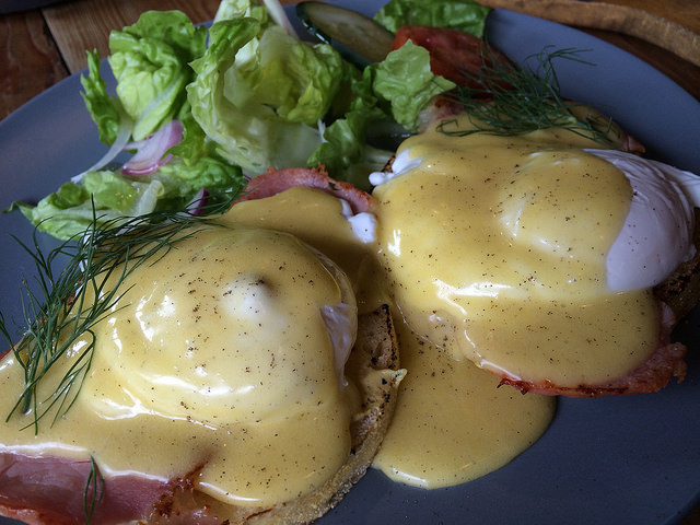 Eggs Benedict