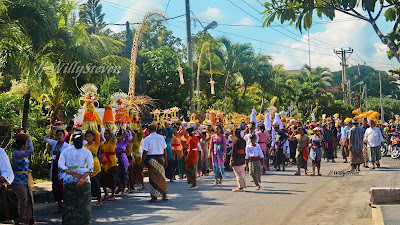  Pura Terbesar di Bali yang terletak di kaki Gunung Agung Islands Nation : Bali