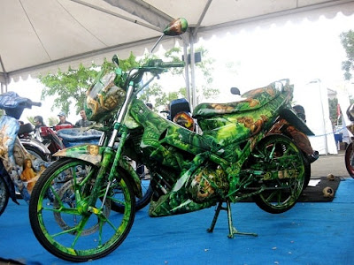 Modifikasi Motor Satria FU Airbrush Terbaru