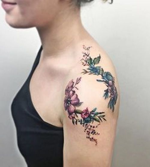 46 tatuagens femininas de diversos estilos e posições para inspirar vocês