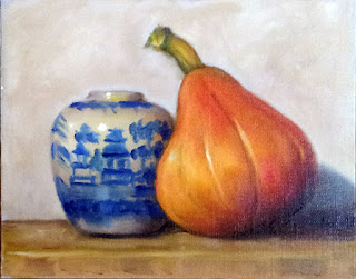Oil painting of a Willow Pattern vase beside a pear-shaped pumpkin.
