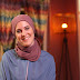 فنانة إنجليزية تعتنق الإسلام حبًا فى الرسول وتغني احتفالًا برأس السنة الهجرية (فيديو وصور)