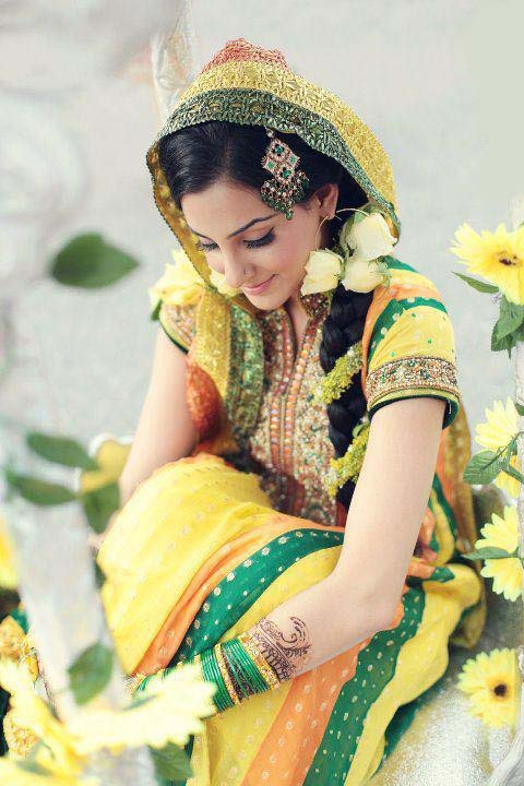 Pakistani Bridal Mahndi Dresses Collection 2013 Photos 