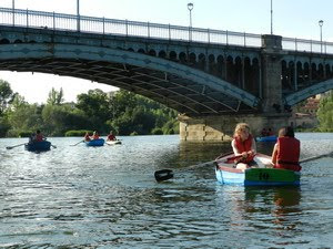 Paseo en barca por el Tormes