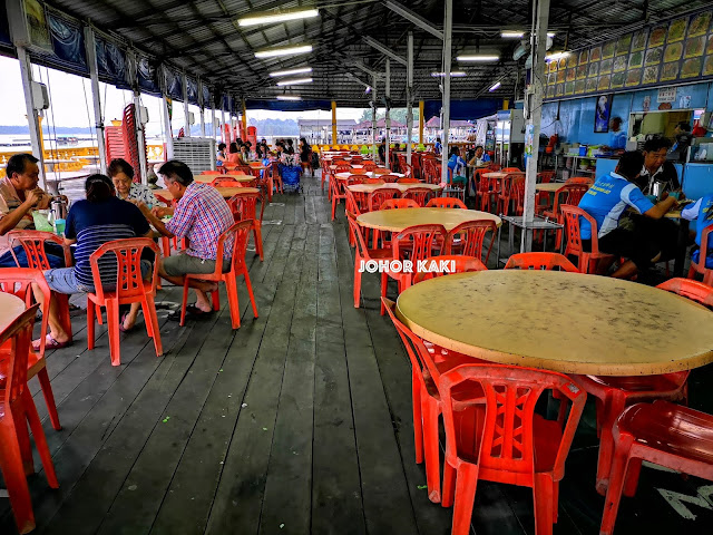 Orang Asli Seafood Mutiara Biru near Taman Perling Johor Bahru 阿士里海鲜村