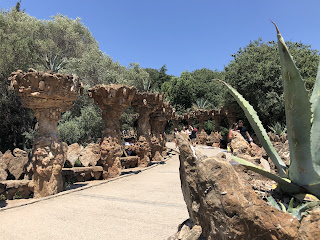 大失敗に終わった100年前の住宅地の今〜グエル公園/Park Güell〜