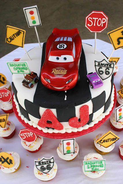 TORTA CAKE  FIESTA MOTIVO CARS